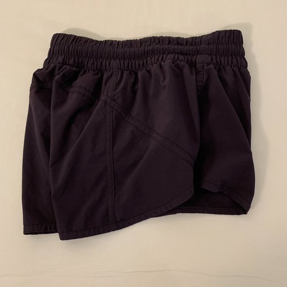 Lululemon Tracker Short V Pelt Size 6 - Picture 14 of 15
